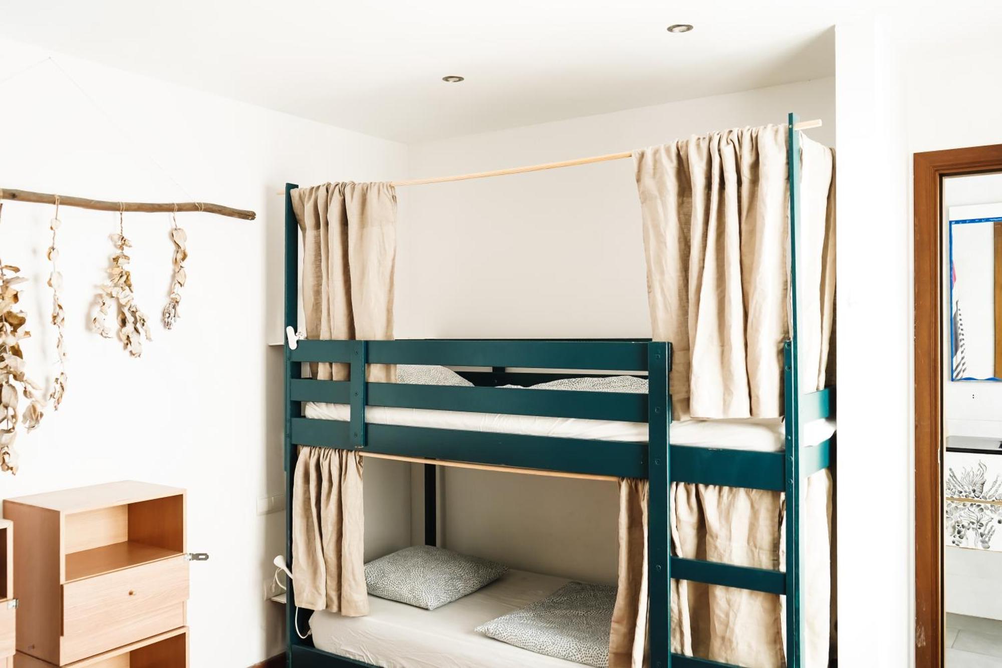 Tamaran House Albergue